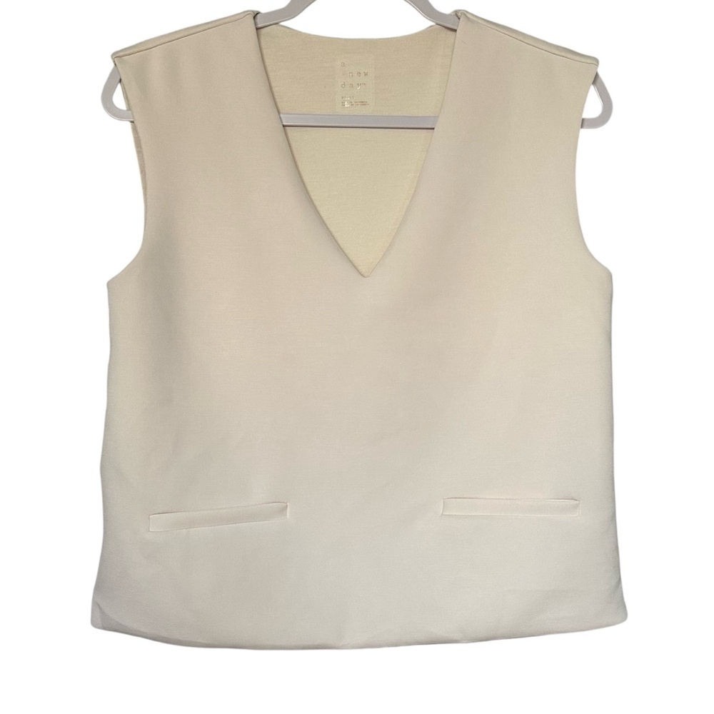 A‎ New Day Women's Sandwash Doubleknit Cream Sleeveless Top Size Small